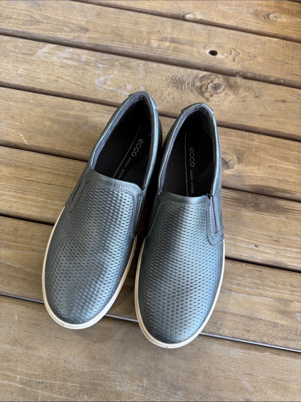Ecco Women’s Slip-On Loafers in Charcoal Gray (metallic like) with White Sole